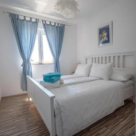 Apartments Sarbunal Bol Extérieur photo