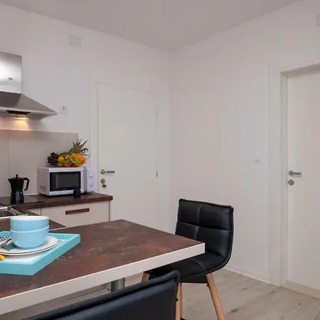 Apartments Sarbunal Bol Extérieur photo